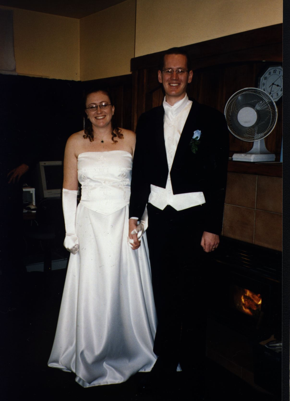 Wedding/katherine/Debbie and Craig by fire.jpg